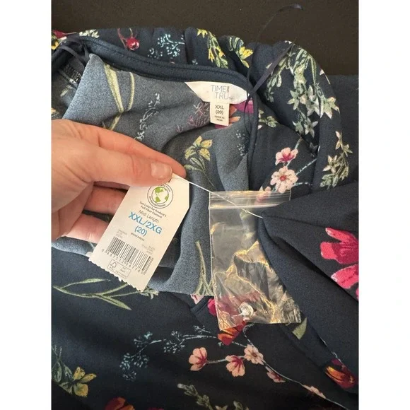 TIME & TRU Blue Dress floral Print Wrap Around tie waist thick fabric Fairy - Picture 10 of 11